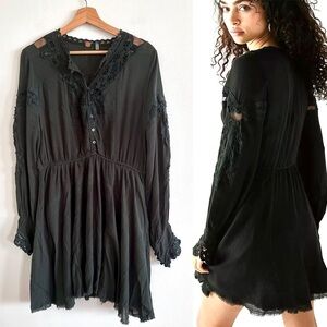 Free People One Paige Long Sleeve crochet lace dark green dress size Large
